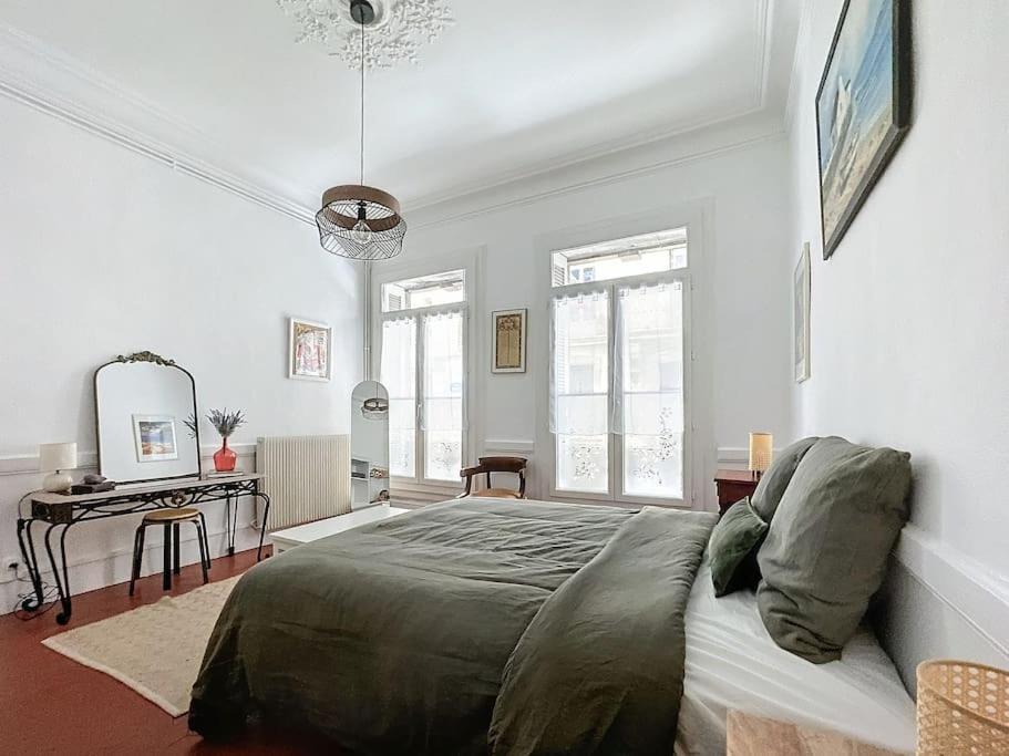 Nouveau - Appartement 100M2 Avec Terrasse A 1 Min De La Place De La Comedie Montpellier Exterior foto